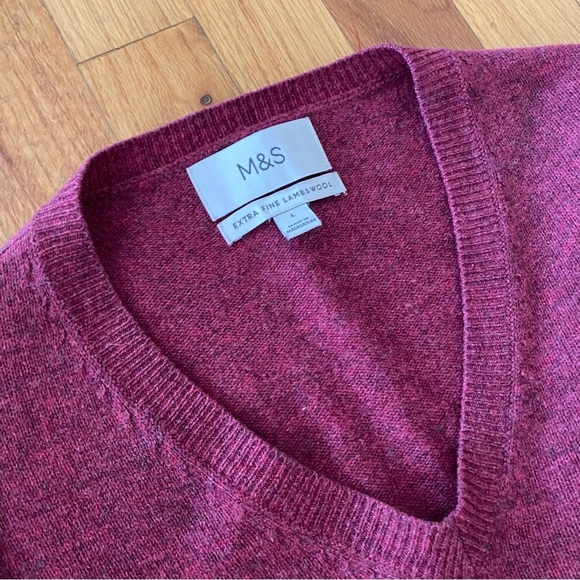 M&S Extra Fine Lambswool Sweater - Picture 2 of 6